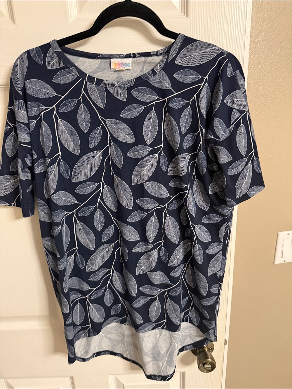 LuLaRoe Navy Leaf-Print Short Sleeve Tunic
